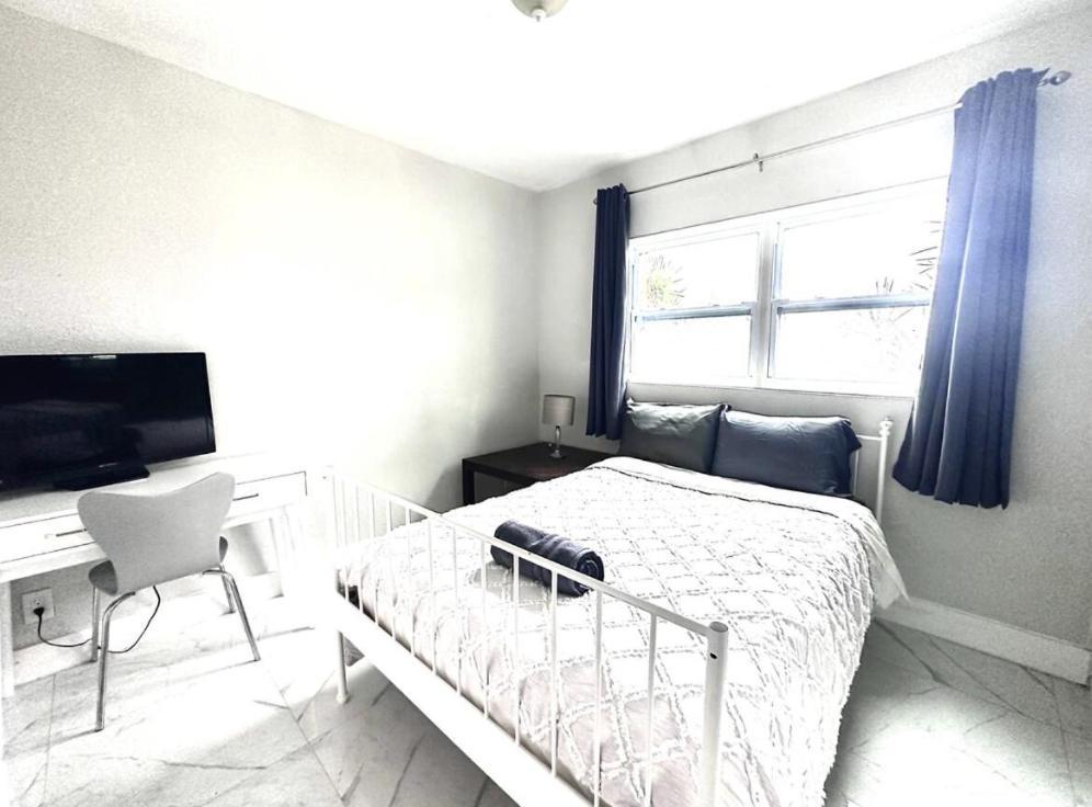 ריביירה ביץ' Shared Home - Close To The Beach מראה חיצוני תמונה